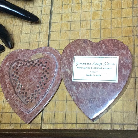 Inlaid Floral Framed by Cut Out Lattice Lid Carved Stone Jewelry Box EVC India - Picture 8 of 9